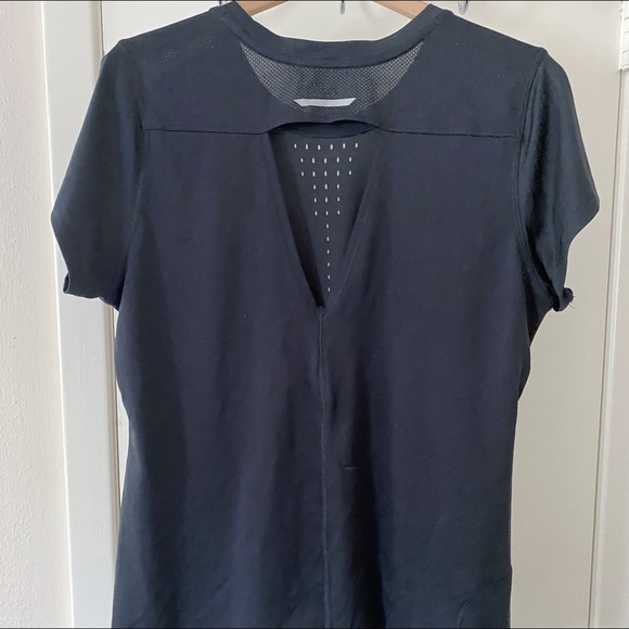 C9 Workout Top | keyhole back - Picture 2 of 6